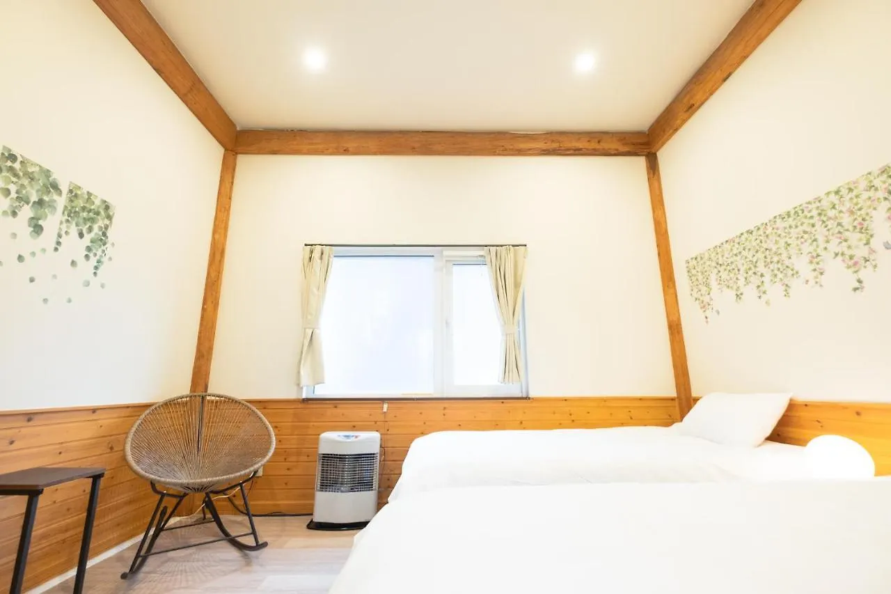 Chalet Woodhouse Yasunaya Toyako Japan